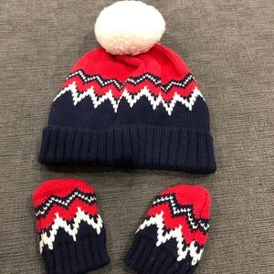 Gap 0-6 month hat and mittens